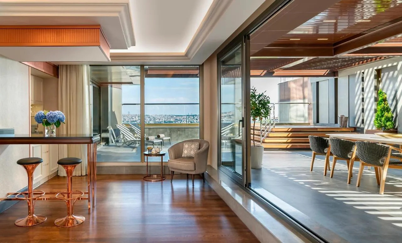 Hotel The Ritz-Carlton, Istanbul At The Bosphorus