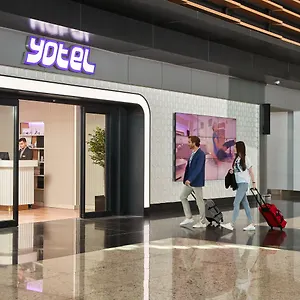 Yotel Airport, Entrance Ξενοδοχείο