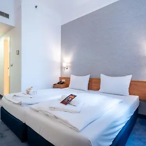 East 4* Budapeşte
