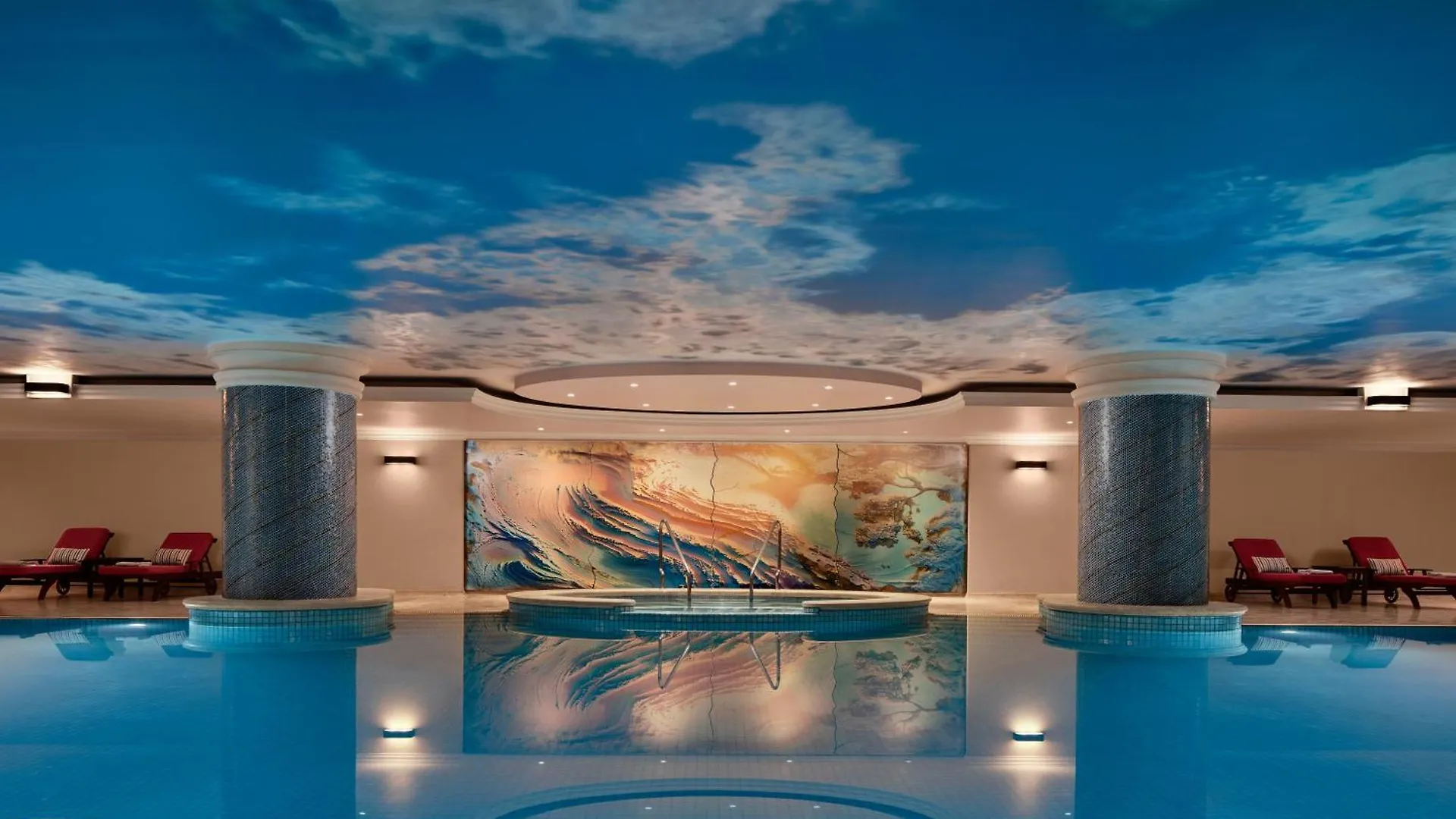 فندق The Ritz-Carlton, Istanbul at the Bosphorus
