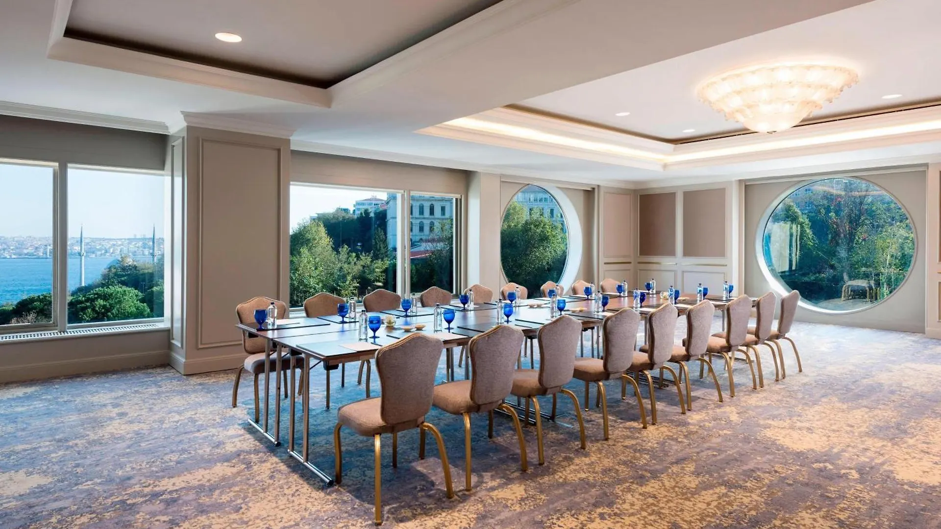Hotel The Ritz-Carlton, Istanbul At The Bosphorus