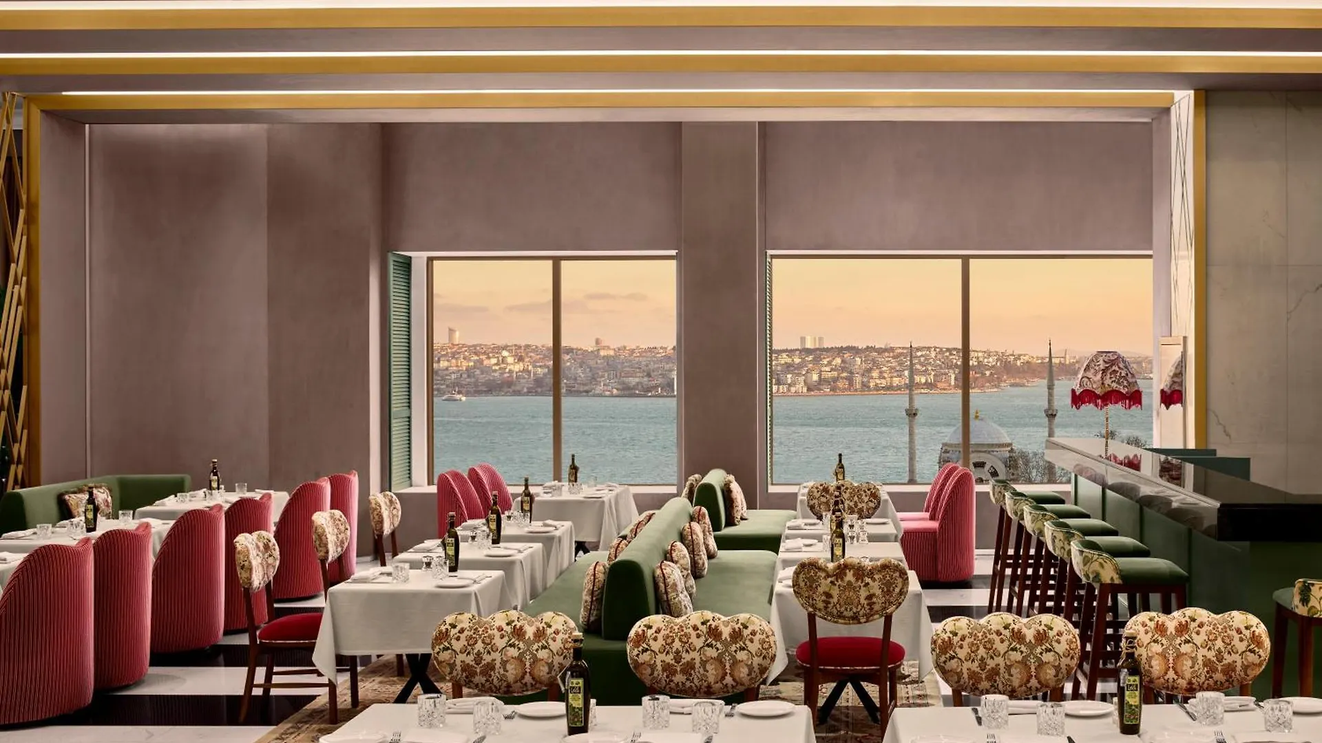 فندق The Ritz-Carlton, Istanbul at the Bosphorus تركيا