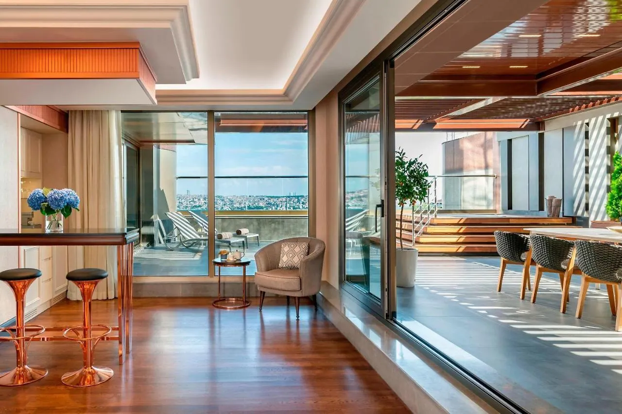 The Ritz-Carlton, Istanbul At The Bosphorus Hotel