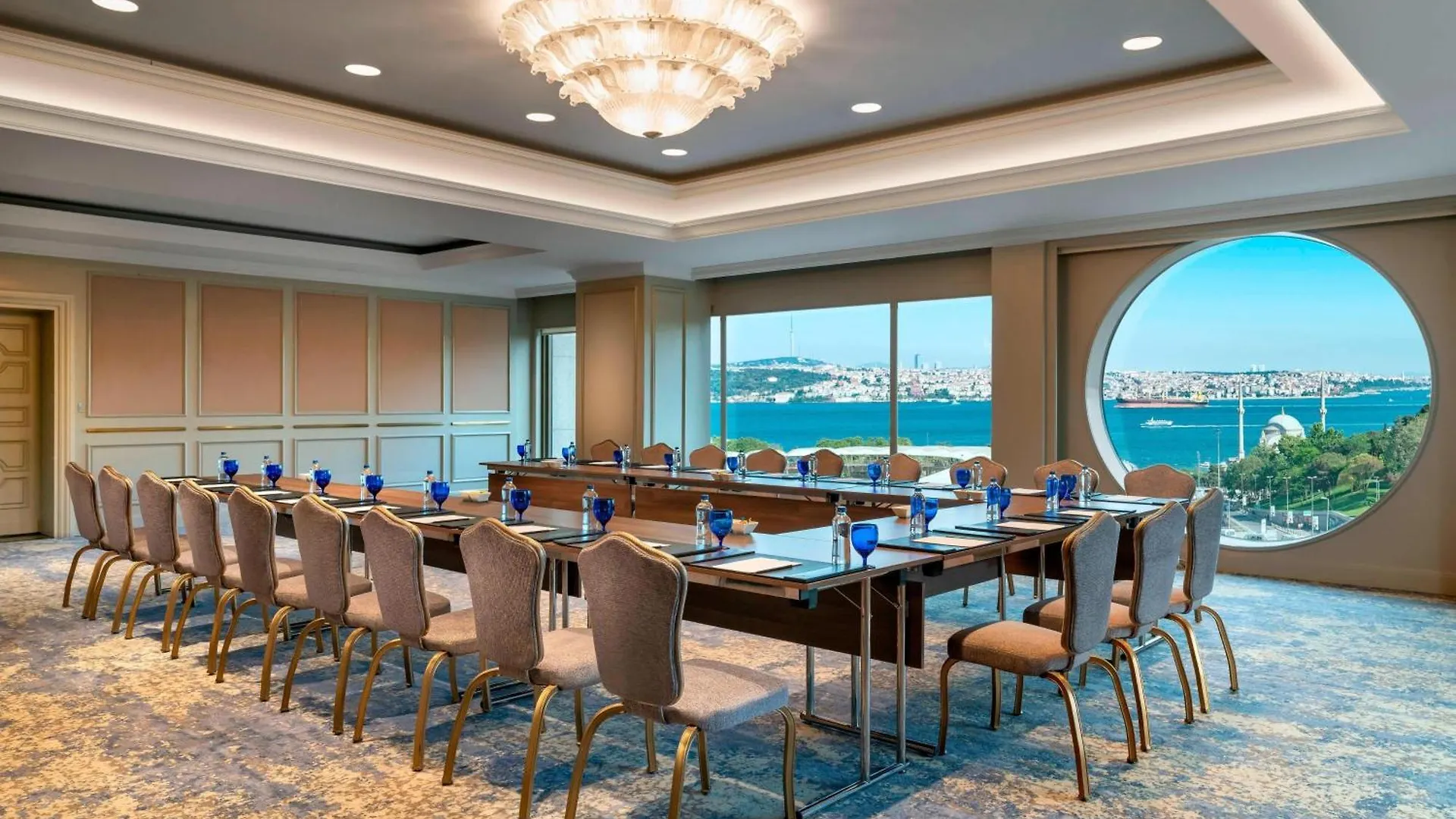 The Ritz-Carlton, Istanbul At The Bosphorus Hotel
