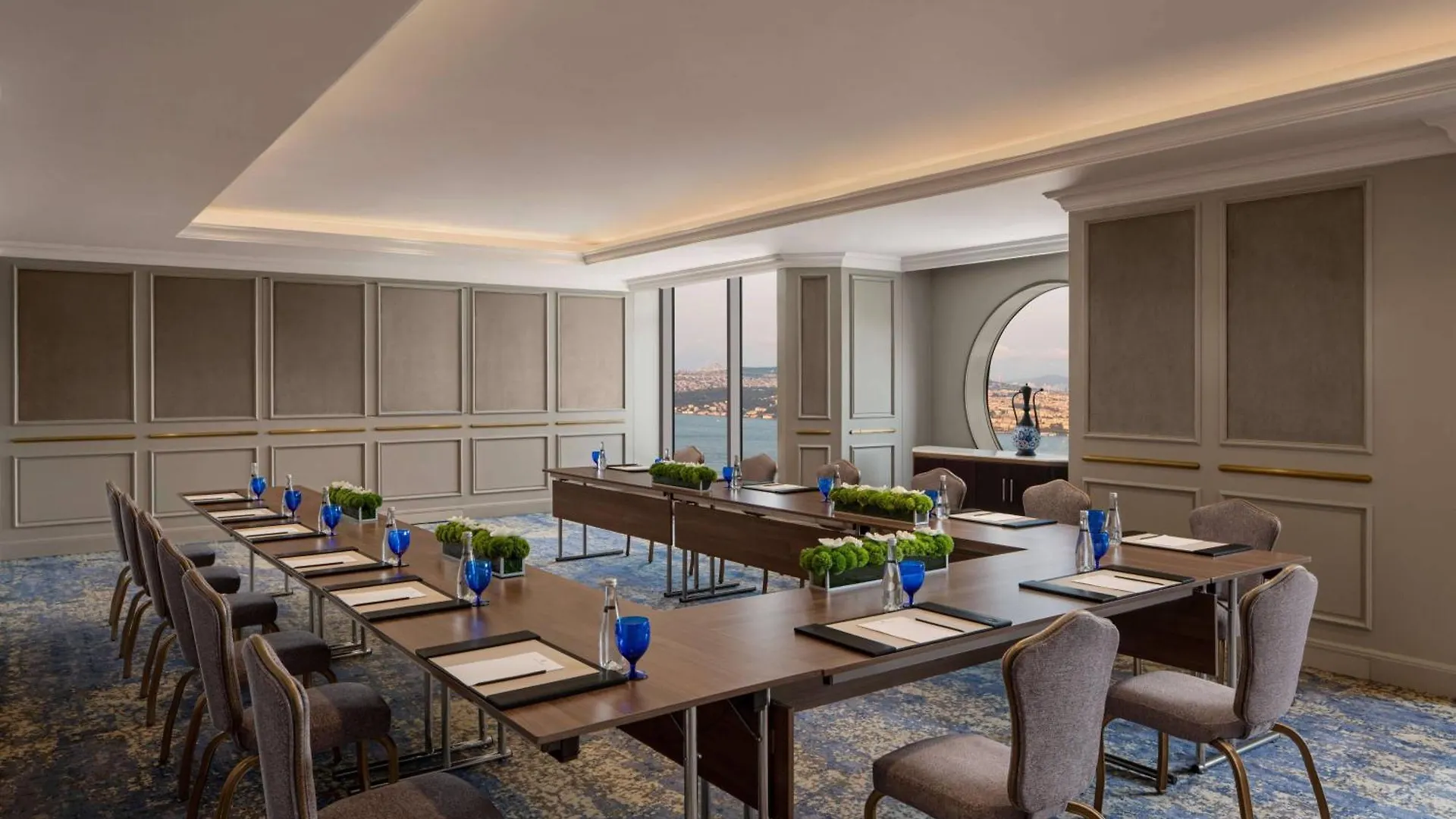 The Ritz-Carlton, Istanbul At The Bosphorus Hotel